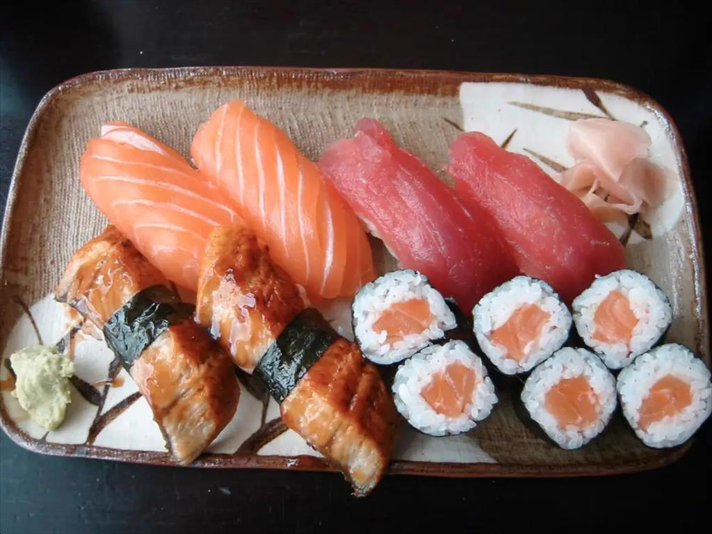 Các cửa hàng sushi Nhật Bản gặp khó vì giá hải sản tăng từ sau xung đột Nga Ukraine